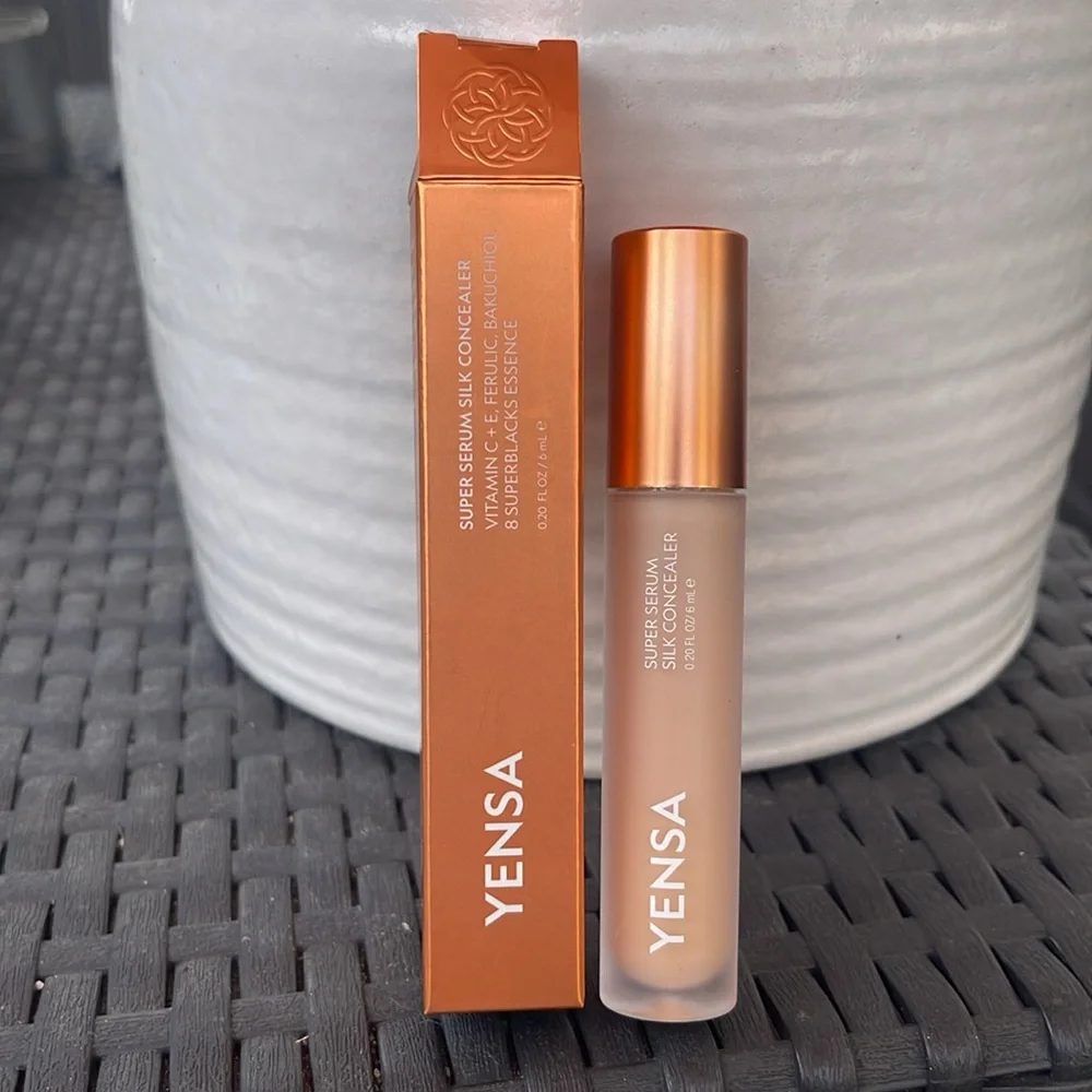 Yensa Beauty - Super Serum Silk Concealer Shade: Medium 1